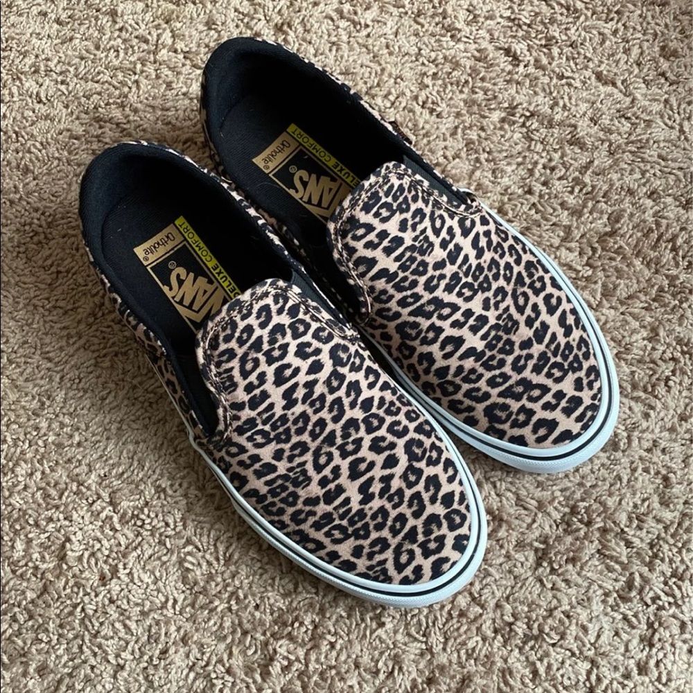 Leopard VANS